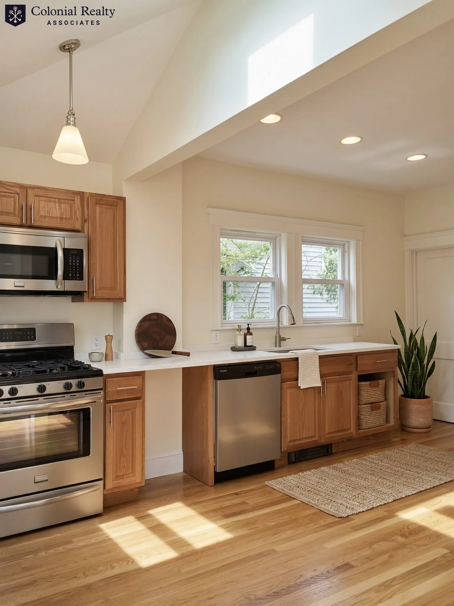 4 bed, 3 bath apartment for rent at 75 Gardena St Unit 11, Brighton — photo 2 of 8
