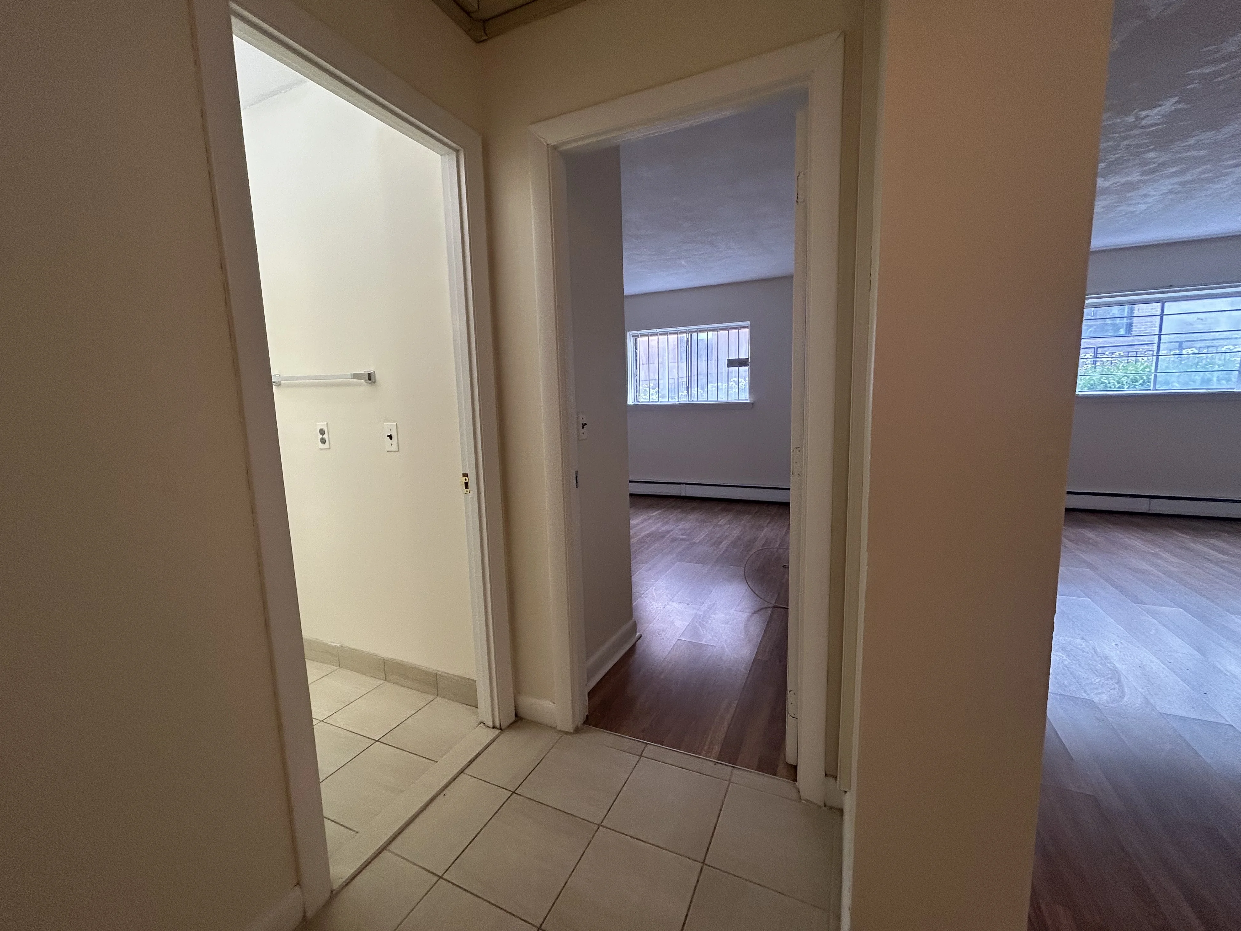 1 bed, 1 bath apartment for rent at 75 Gardner St Unit 3B, Allston — photo 11 of 17