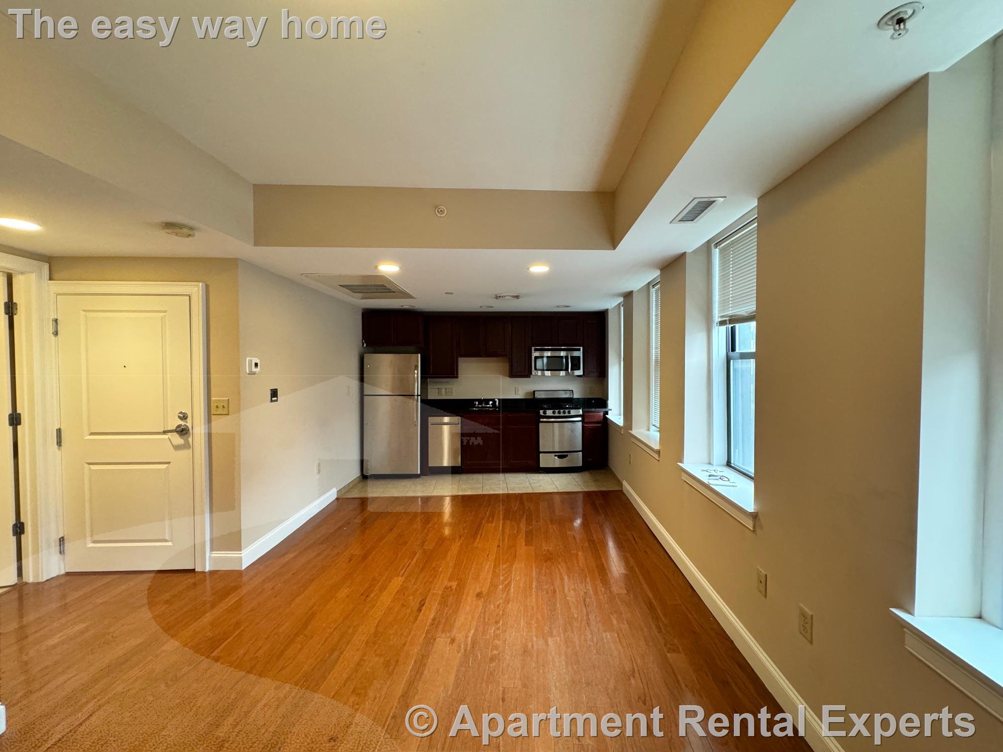 Studio bed, 1 bath apartment for rent at 75 Hancock St Unit 1, Central Square — photo 1 of 4