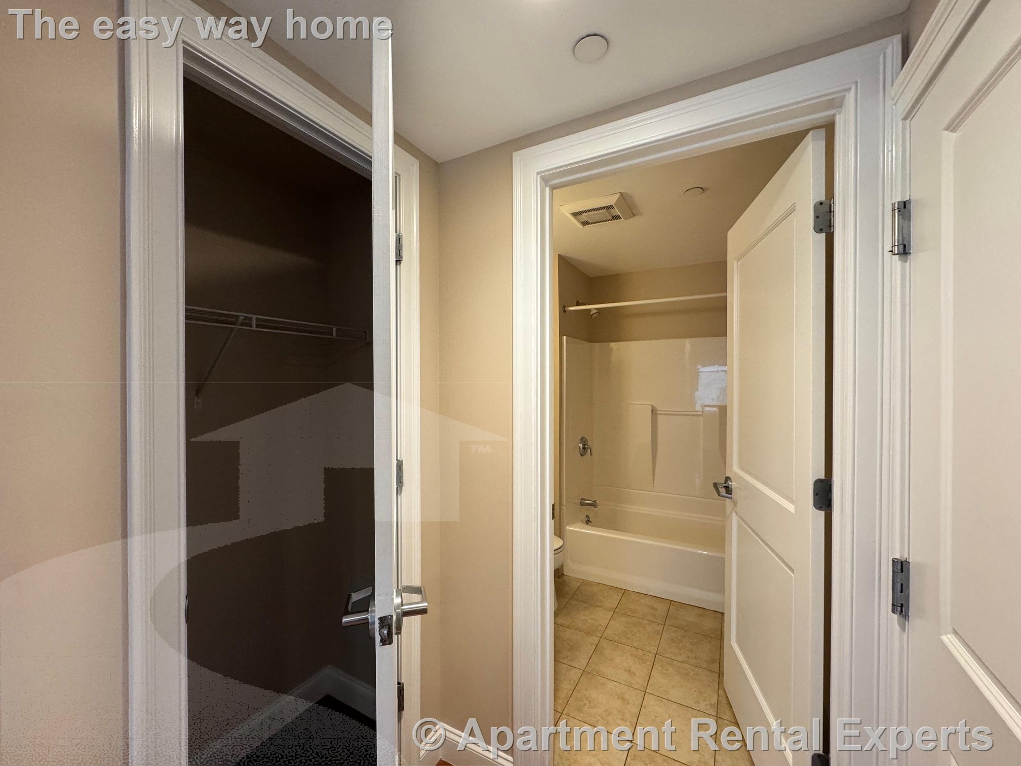 Studio bed, 1 bath apartment for rent at 75 Hancock St Unit 1, Central Square — photo 3 of 4