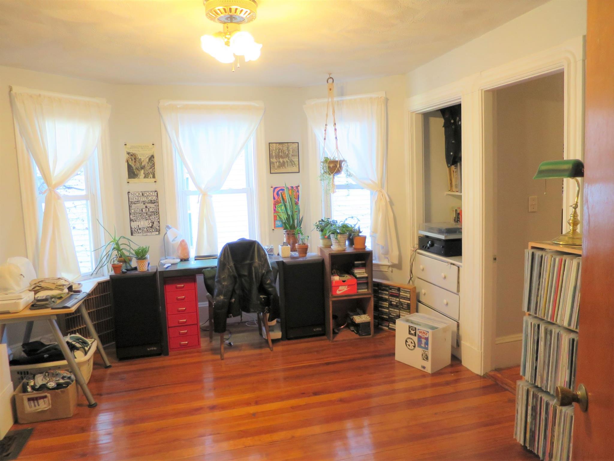 2 bed, 1 bath apartment for rent at 75 Hancock St Unit 1, Spring Hill — photo 5 of 9