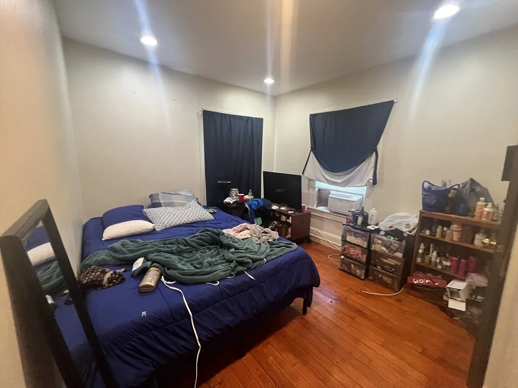 2 bed, 1 bath apartment for rent at 75 Intervale St Unit 2, Brockton — photo 6 of 6