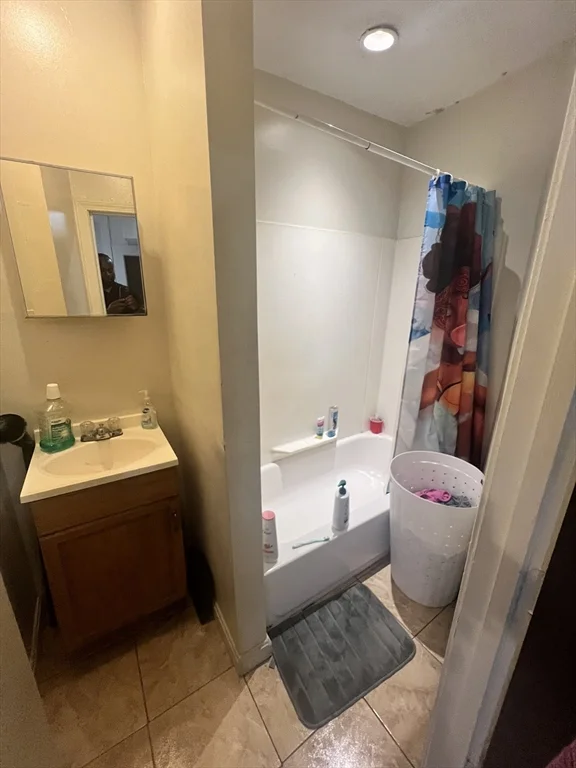 2 bed, 1 bath apartment for rent at 75 Intervale St Unit 2, Brockton — photo 3 of 6
