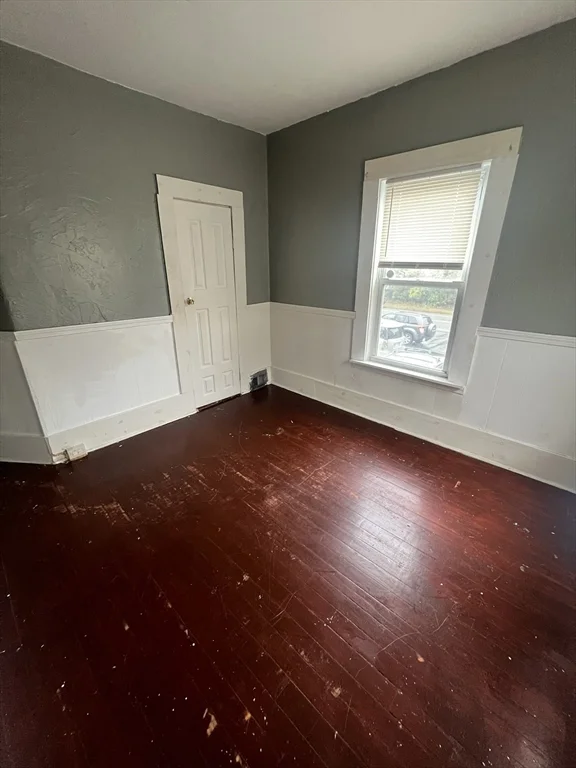 4 bed, 1 bath apartment for rent at 75 Intervale Unit 1, Brockton — photo 2 of 11