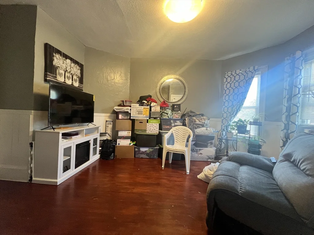 4 bed, 1 bath apartment for rent at 75 Intervale Unit 1, Brockton — photo 11 of 11