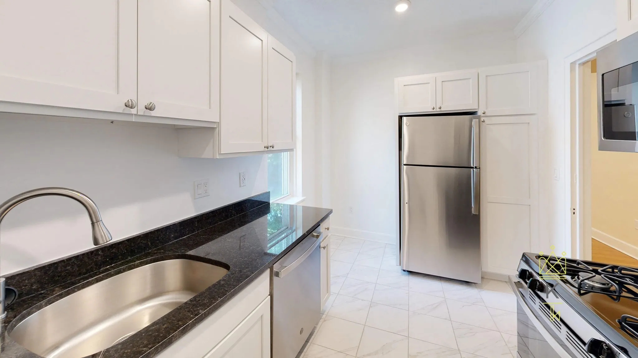 Studio bed, 1 bath apartment for rent at 75 Kilsyth Rd Unit 6, Brighton — photo 2 of 6
