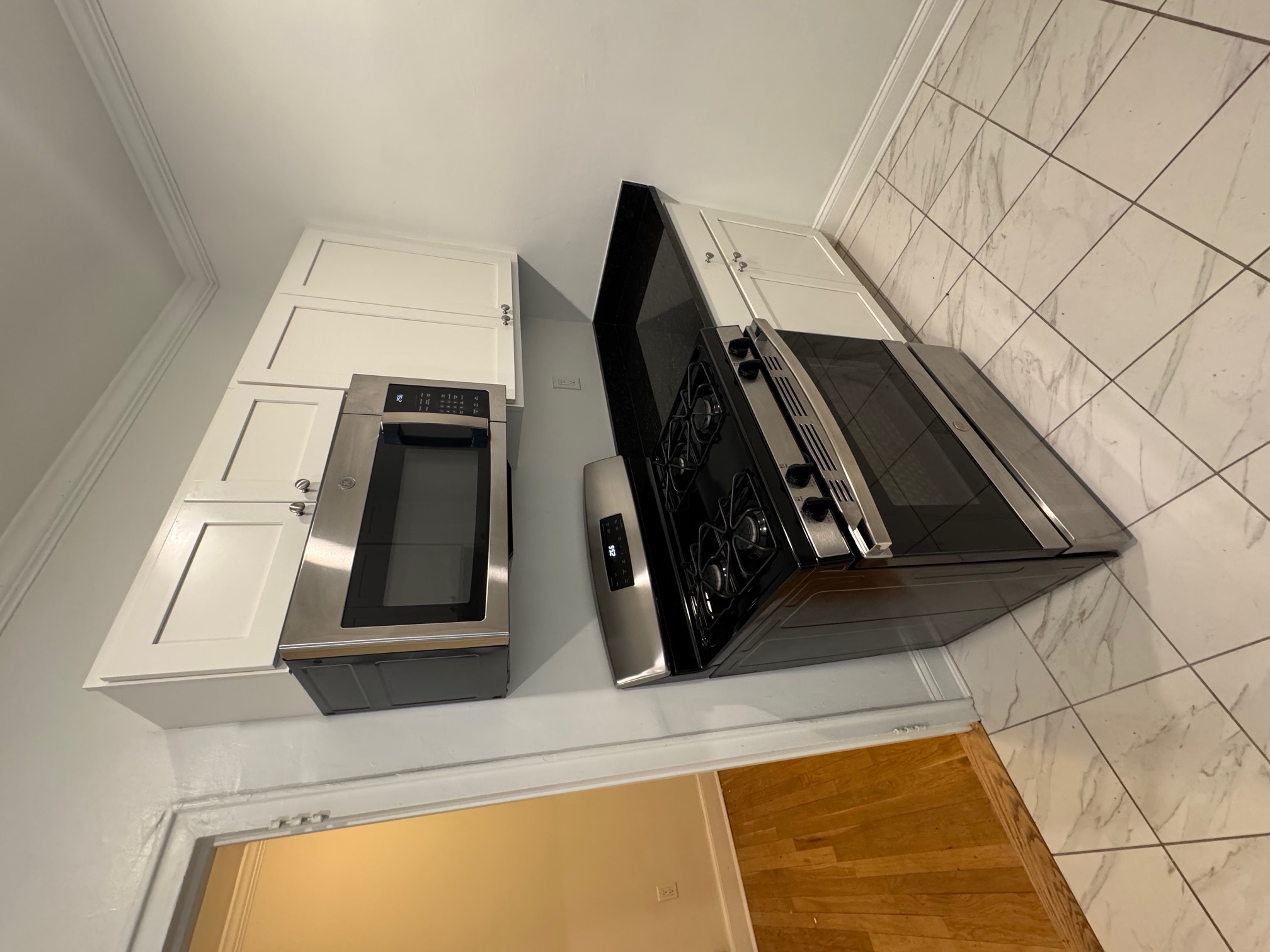1 bed, 1 bath apartment for rent at 75 Kilsyth Rd Unit 9, Brighton — photo 3 of 13