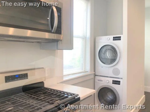2 bed, 2 bath apartment for rent at 75 Kinnaird St, Central Square — photo 6 of 23