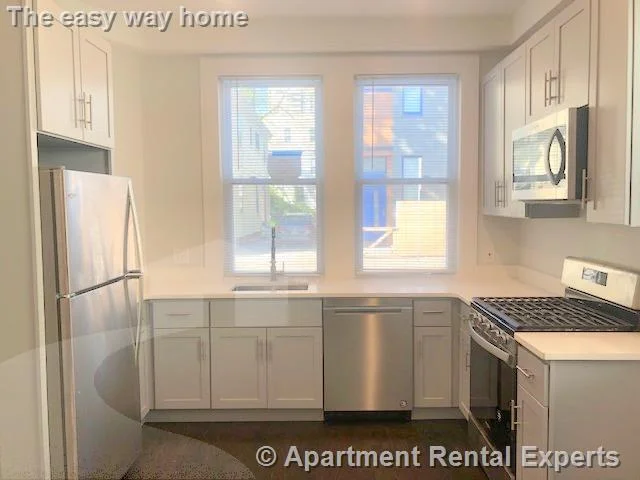 2 bed, 2 bath apartment for rent at 75 Kinnaird St, Central Square — photo 2 of 23