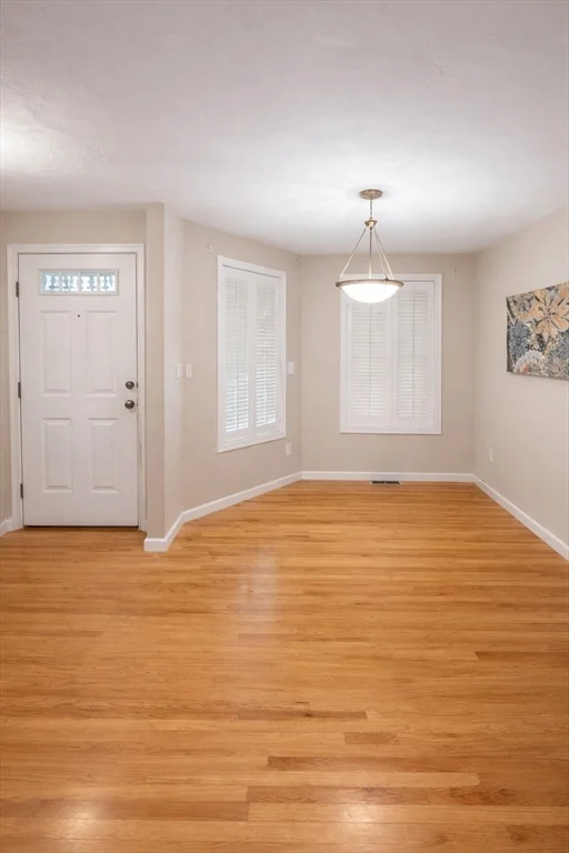 2 bed, 2 bath apartment for rent at 75 Lebeaux Dr Unit 75, Edgemere — photo 5 of 21