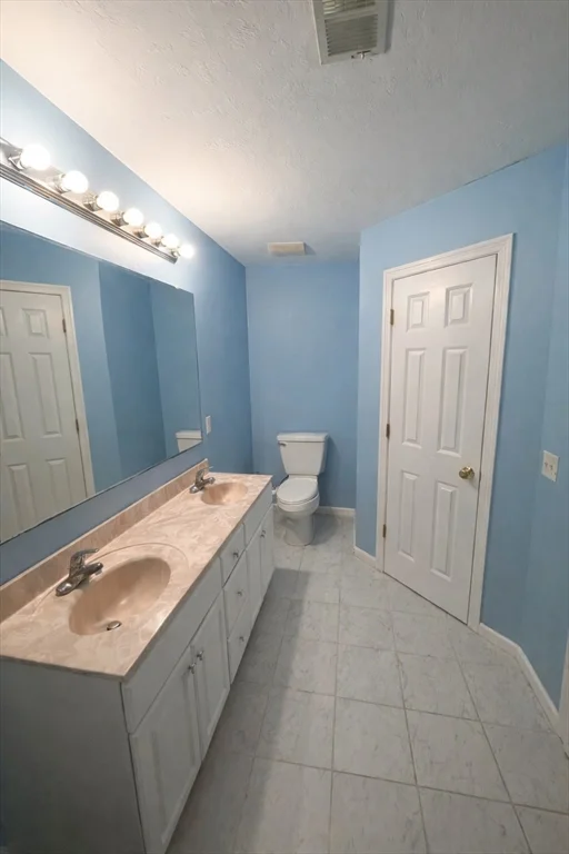 2 bed, 2 bath apartment for rent at 75 Lebeaux Dr Unit 75, Edgemere — photo 13 of 21