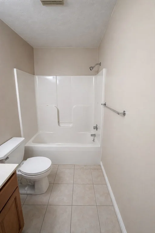 2 bed, 2 bath apartment for rent at 75 Lebeaux Dr Unit 75, Edgemere — photo 16 of 21