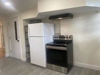 1 bed, 1 bath apartment for rent at 75 Lexington St Unit 2, Watertown — photo 6 of 18