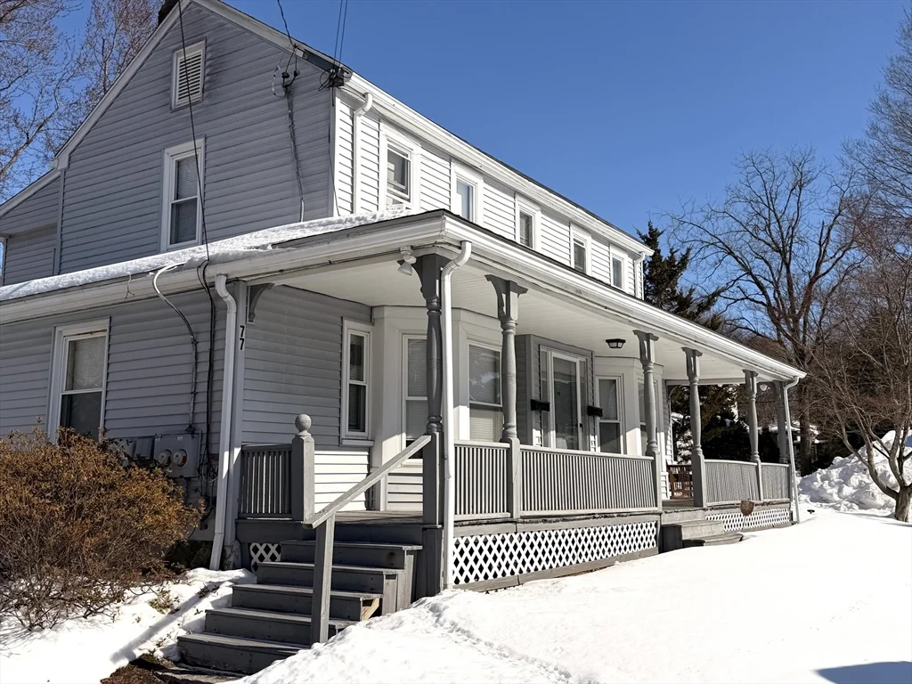 3 bed, 2 bath apartment for rent at 75 Lincoln St Unit 75, Waltham — photo 1 of 12