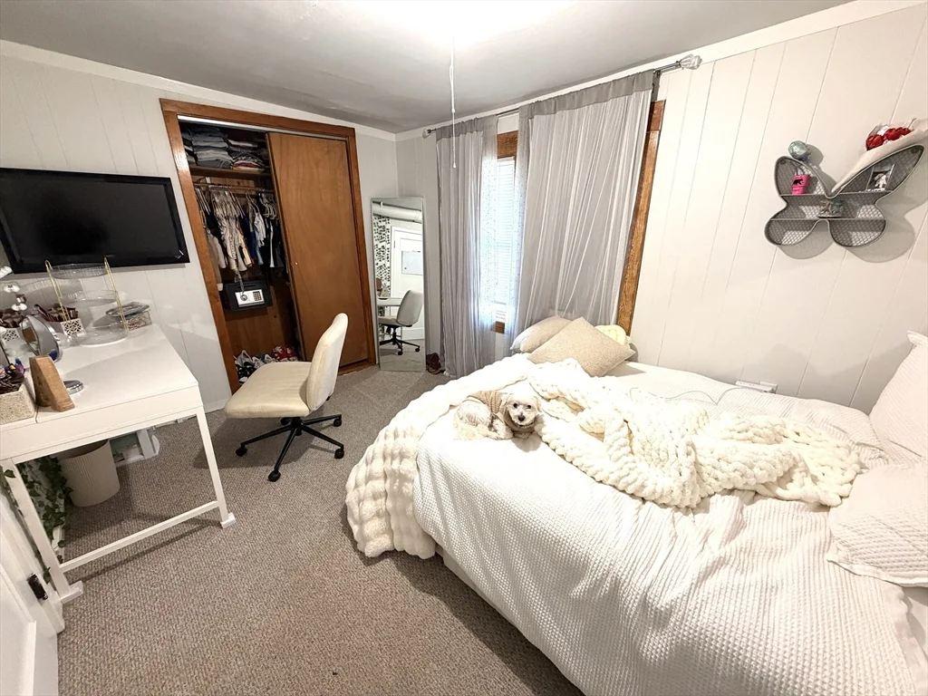 3 bed, 2 bath apartment for rent at 75 Lincoln St Unit 75, Waltham — photo 11 of 12