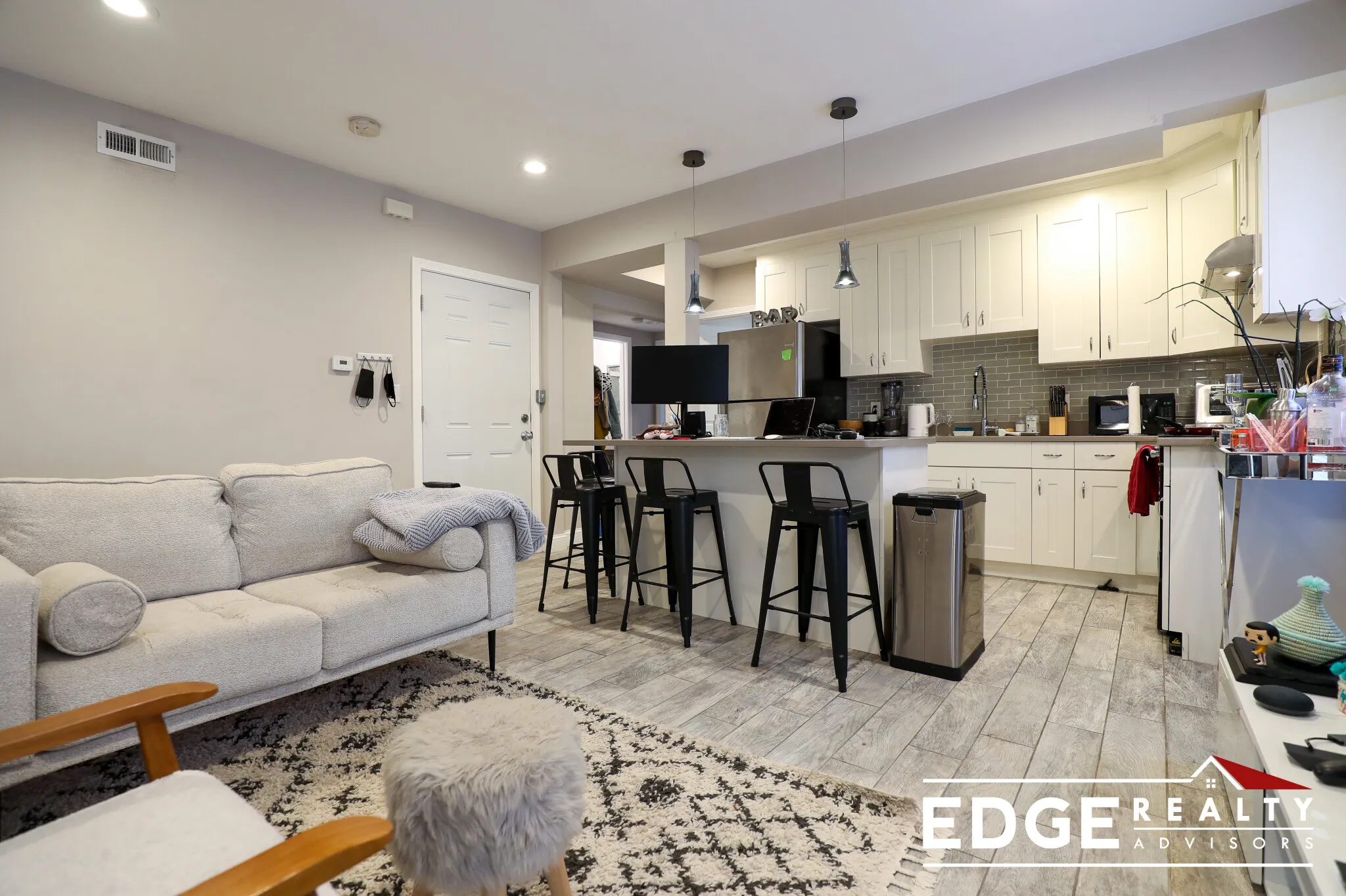 3 bed, 1.5 bath apartment for rent at 75 Linden St Unit 2, Allston