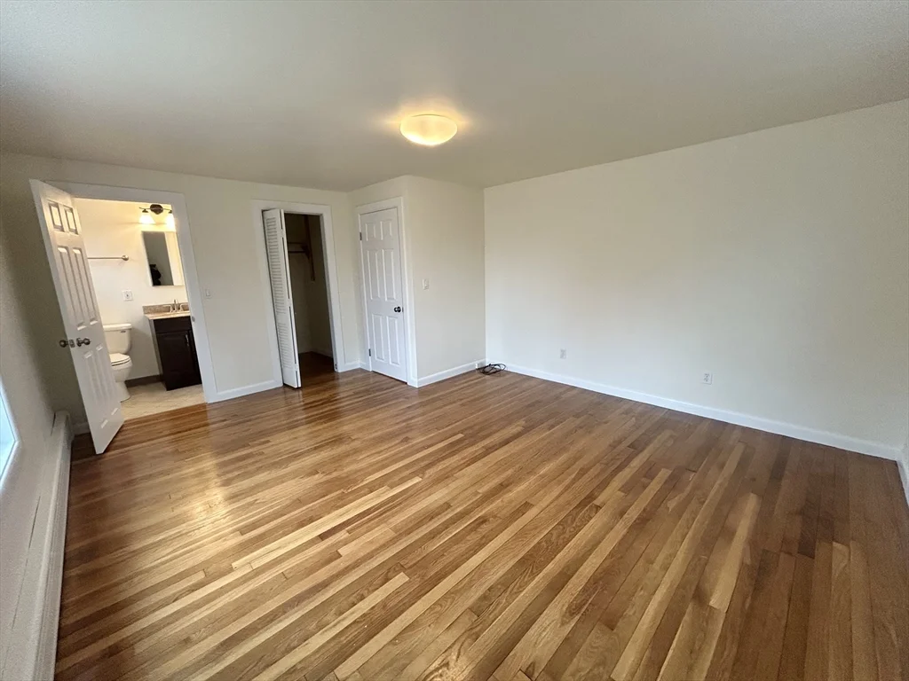 3 bed, 1 bath apartment for rent at 75 Marlboro Rd, Southborough — photo 12 of 18