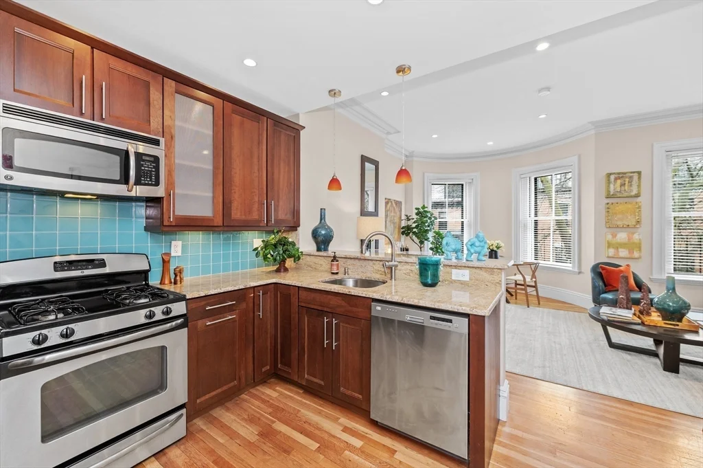 1 bed, 1 bath apartment for rent at 75 Montgomery St Unit 3, South End — photo 6 of 13