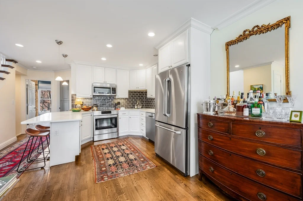 1 bed, 1 bath apartment for rent at 75 Montgomery St Unit 4, South End — photo 5 of 13