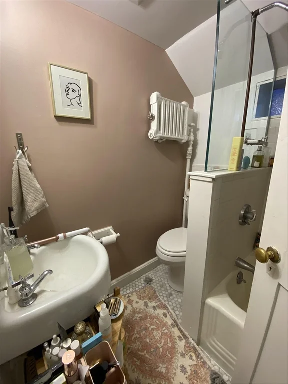1 bed, 1 bath apartment for rent at 75 Mount Vernon St Unit 6, Beacon Hill — photo 4 of 10