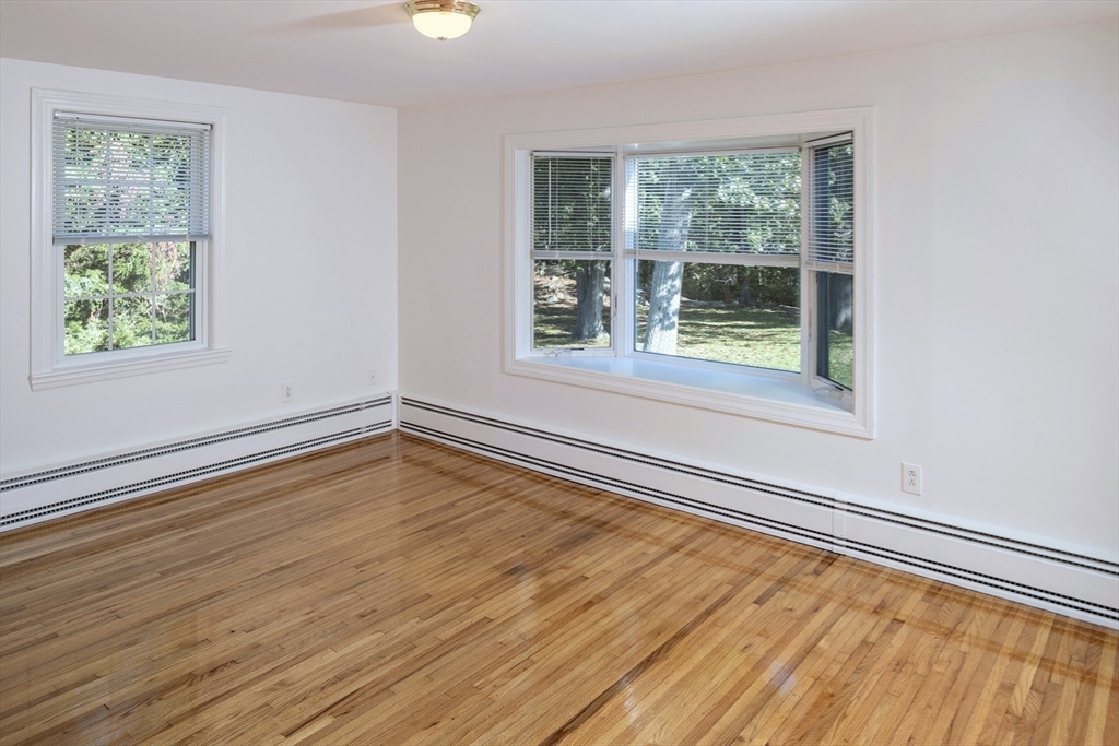 3 bed, 2 bath apartment for rent at 75 Nichols Rd Unit 0, Cohasset — photo 12 of 15