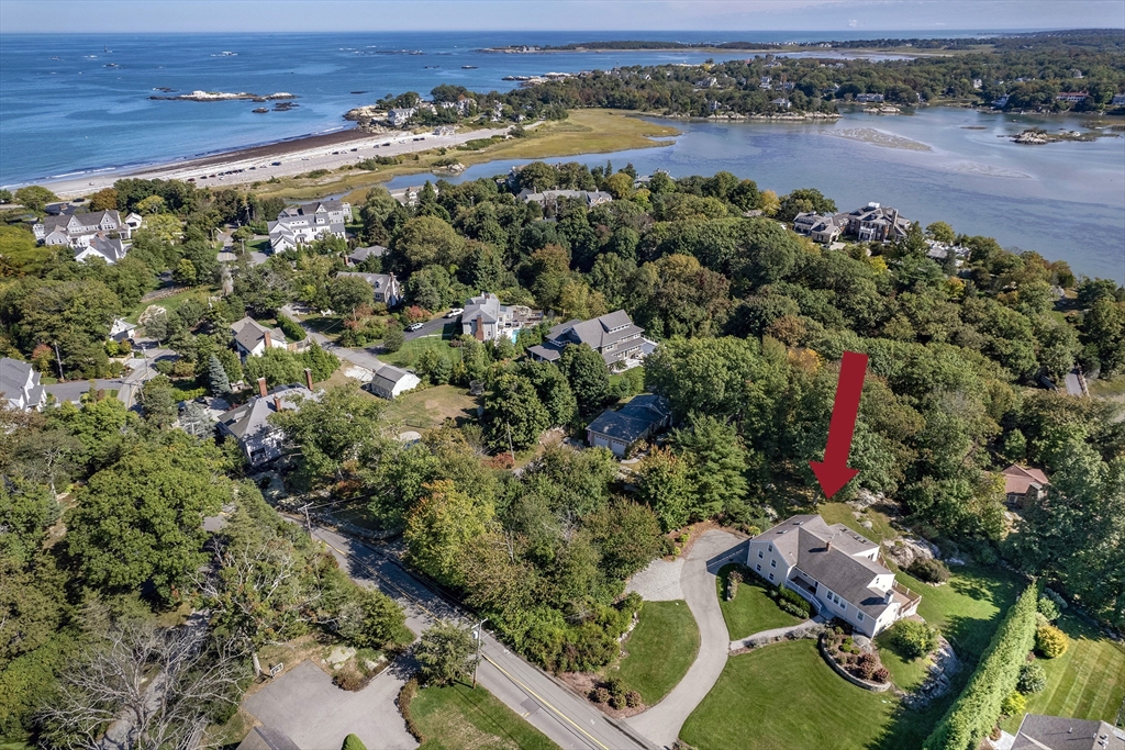 3 bed, 2 bath apartment for rent at 75 Nichols Rd Unit 0, Cohasset — photo 1 of 15