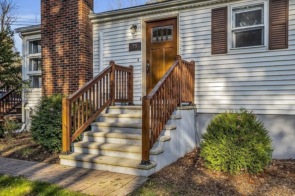3 bed, 2 bath apartment for rent at 75 North St, North Reading — photo 2 of 37
