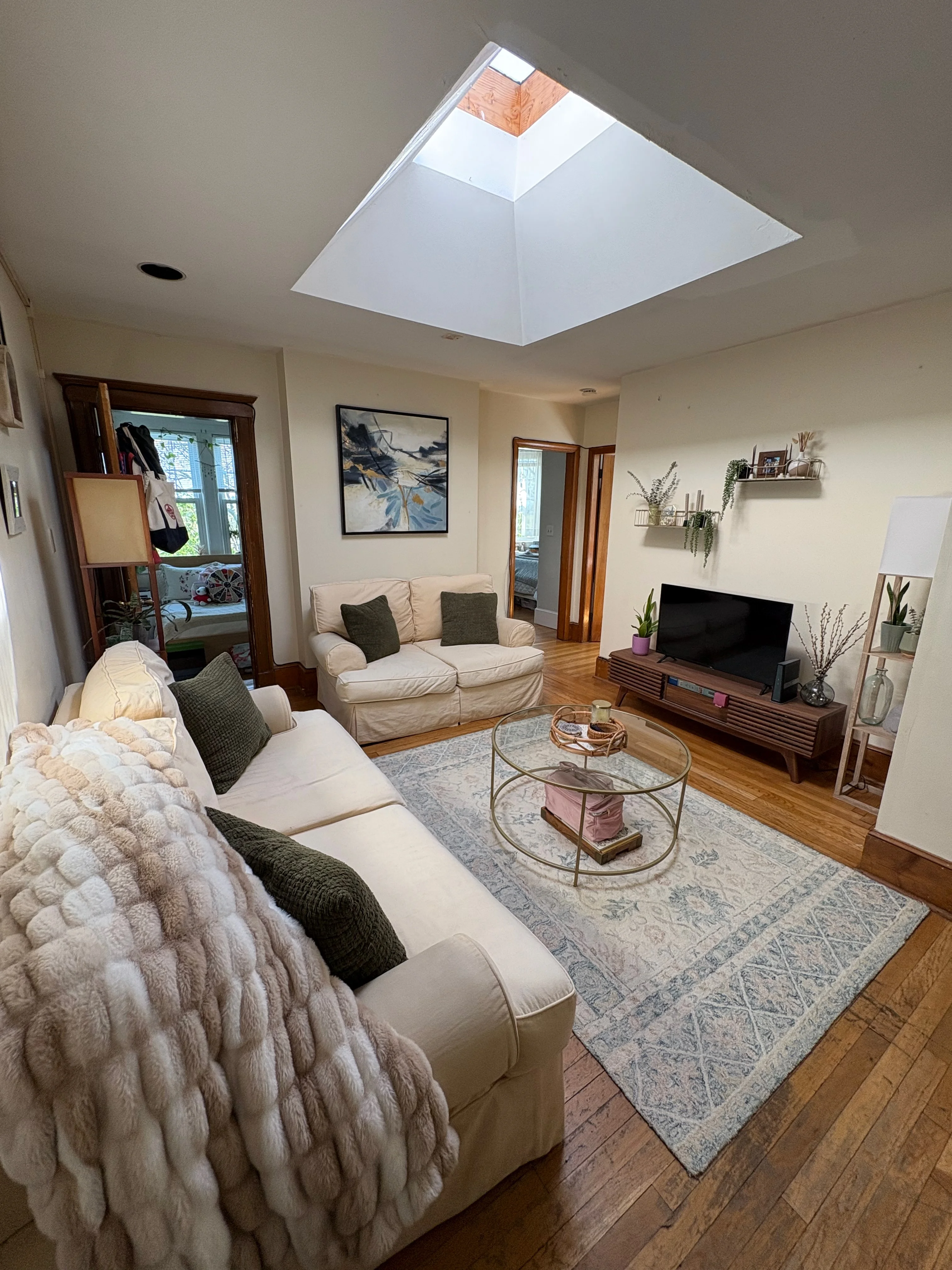 3 bed, 1 bath apartment for rent at 75 Nottinghill Rd Unit 10, Brighton — photo 2 of 11