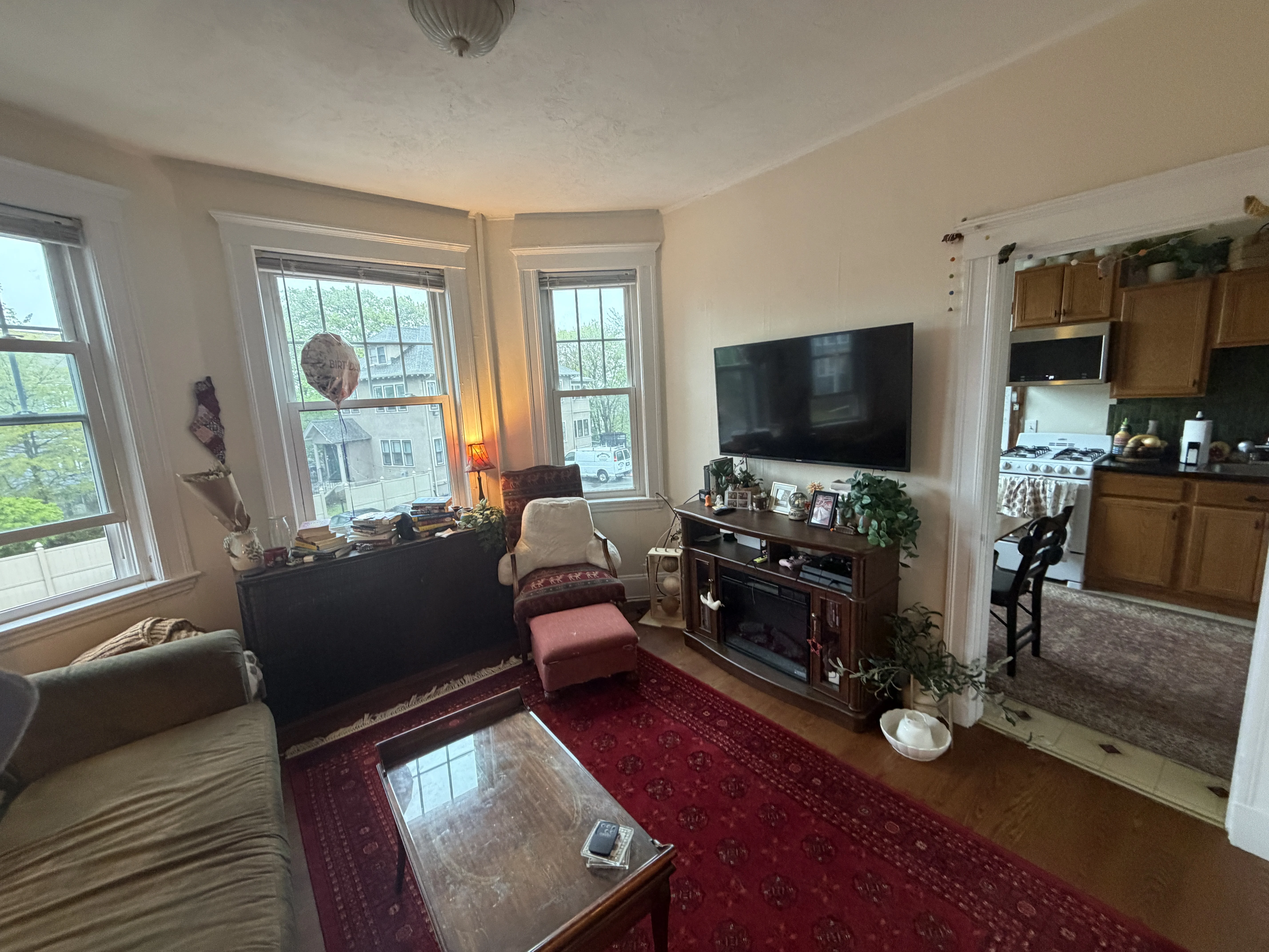 2 bed, 1 bath apartment for rent at 75 Nottinghill Rd Unit 8, Brighton — photo 3 of 12