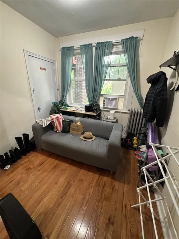 2 bed, 1 bath apartment for rent at 75 Nottinghill Unit 1, Brighton — photo 4 of 9