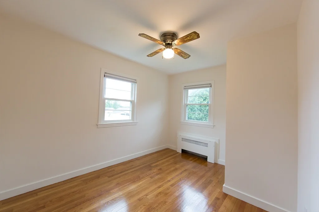 3 bed, 1 bath apartment for rent at 75 Osceola Ave, Burncoat — photo 6 of 11