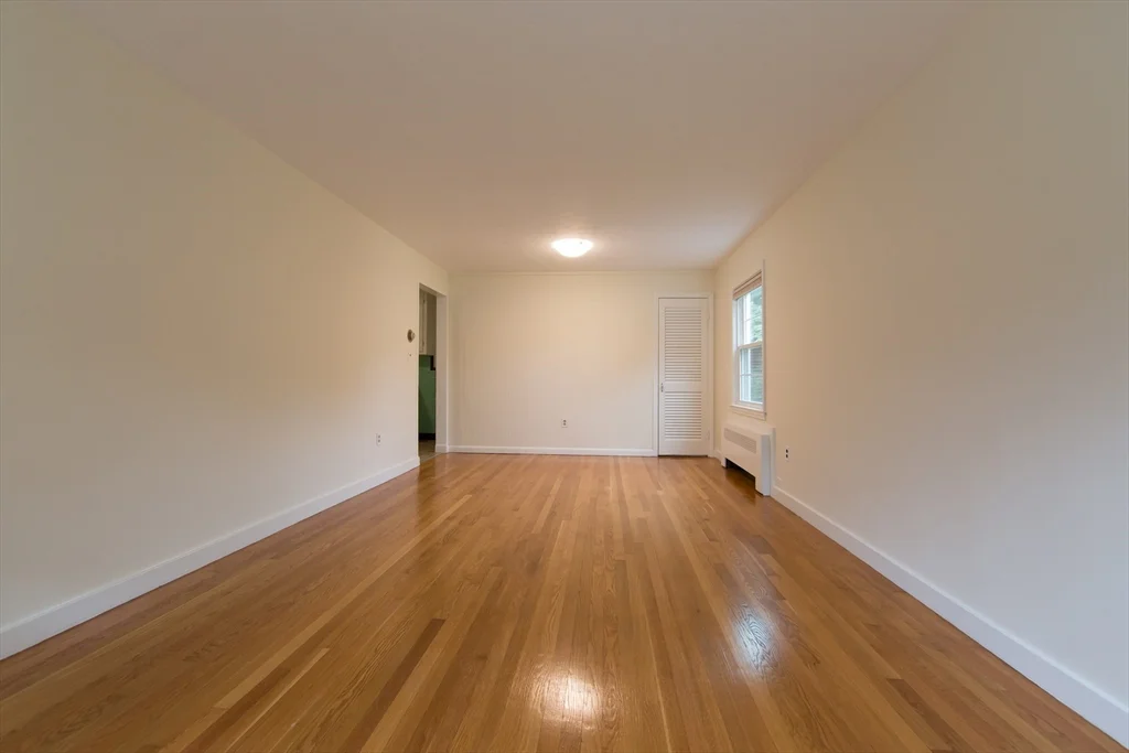 3 bed, 1 bath apartment for rent at 75 Osceola Ave, Burncoat — photo 2 of 11