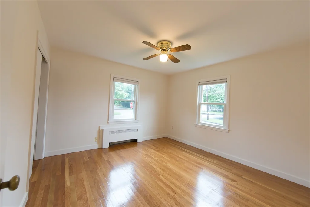 3 bed, 1 bath apartment for rent at 75 Osceola Ave, Burncoat — photo 5 of 11