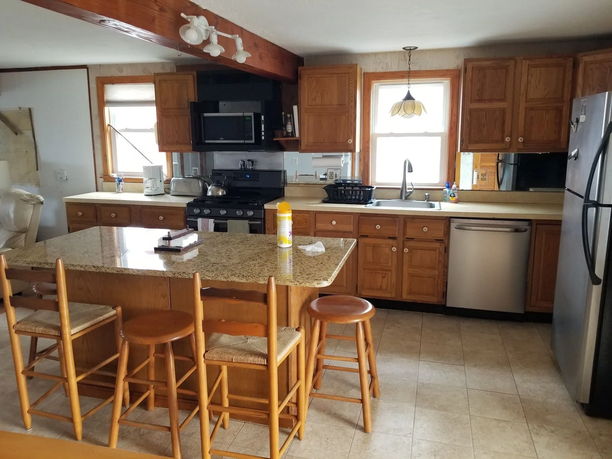 5 bed, 2 bath apartment for rent at 75 Parker St Unit 75, Marshfield — photo 7 of 10