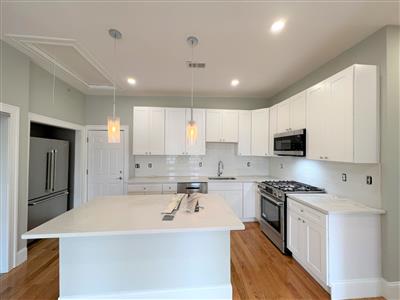 3 bed, 2 bath apartment for rent at 75 Pearl St Unit 3, East Somerville — photo 3 of 16