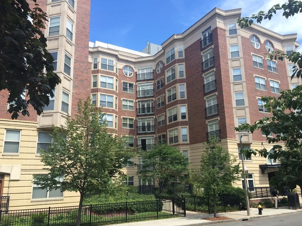 1 bed, 1 bath apartment for rent at 75 Peterborough St Unit 218, Fenway — photo 2 of 12