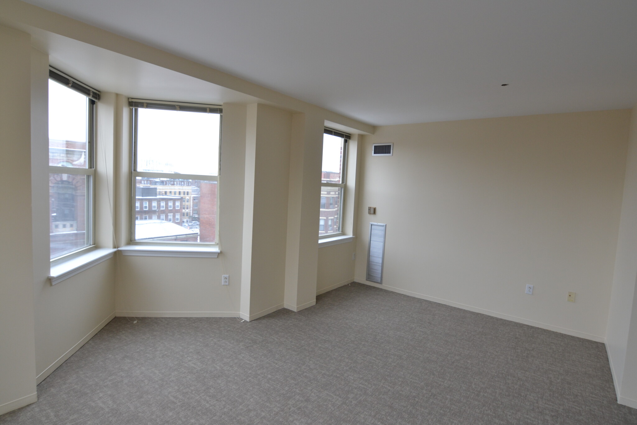 3 bed, 2 bath apartment for rent at 75 Peterborough St Unit 601, Fenway — photo 6 of 20