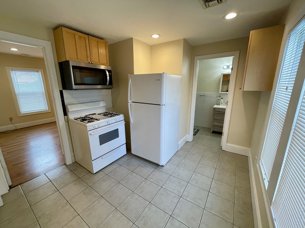 1 bed, 1 bath apartment for rent at 75 Prospect St Unit 2R, Marlborough