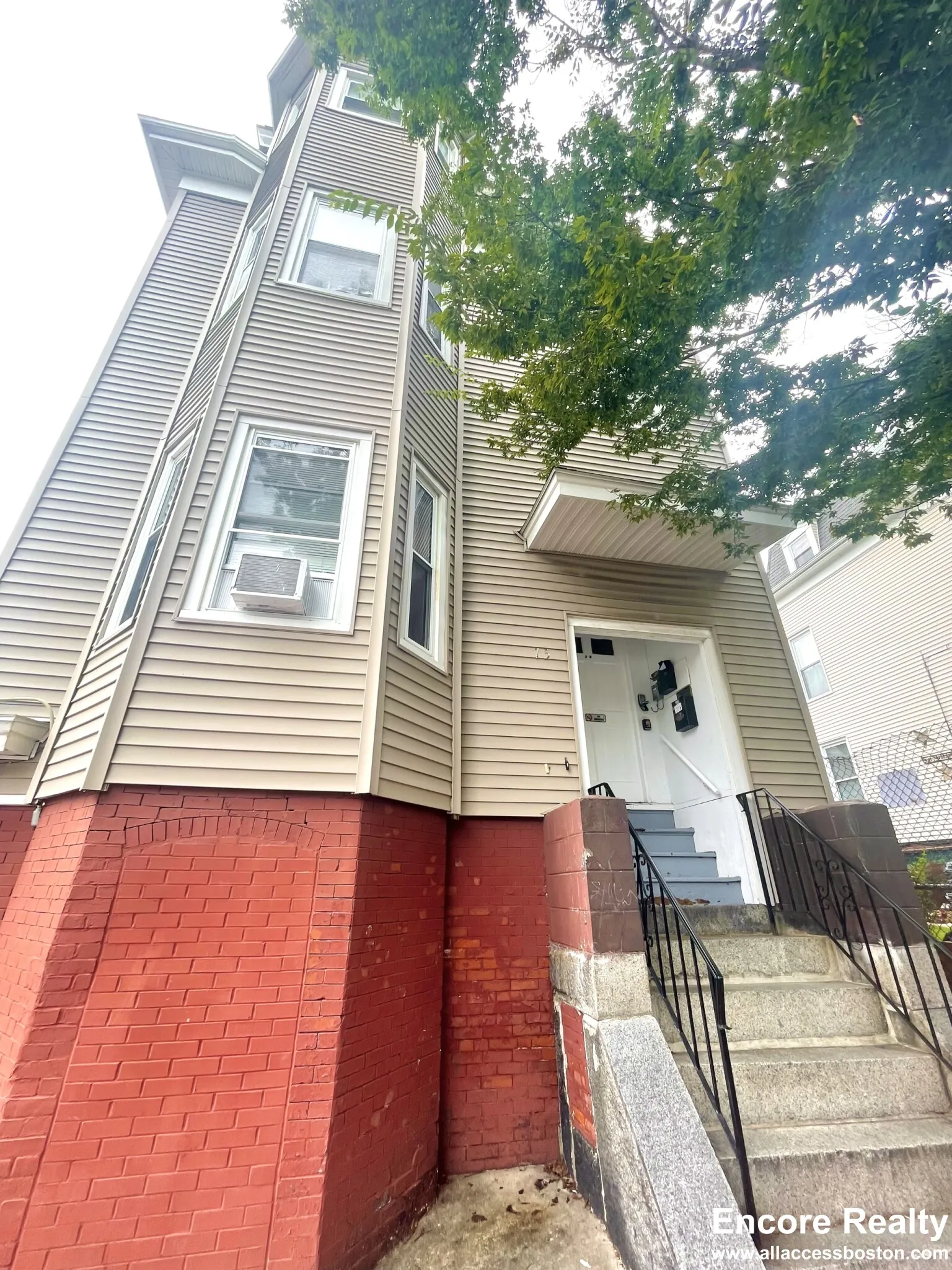 2 bed, 1 bath apartment for rent at 75 Putnam St Unit 1-1, Eagle Hill — photo 22 of 42