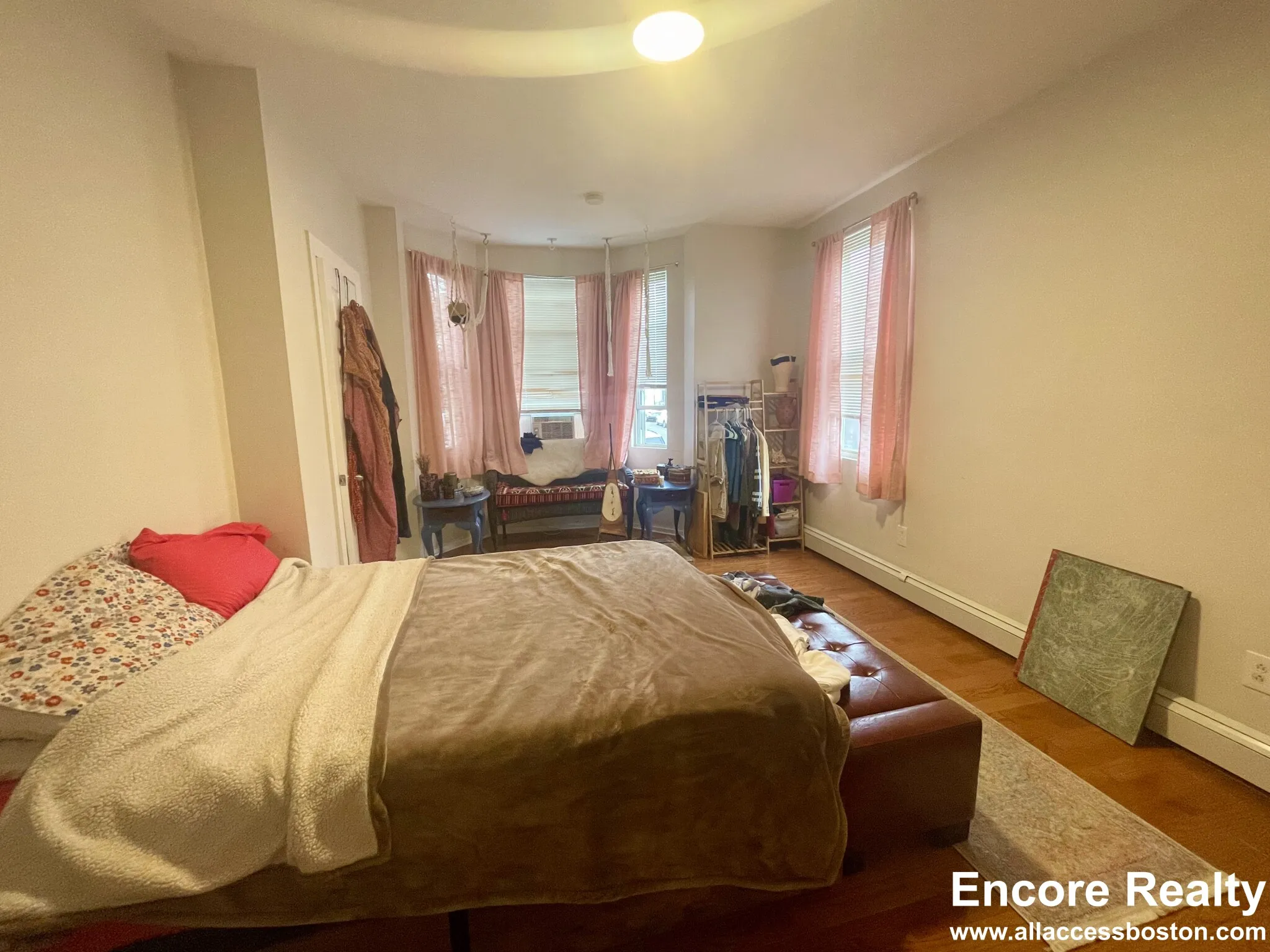 2 bed, 1 bath apartment for rent at 75 Putnam St Unit 1-1, Eagle Hill — photo 5 of 42