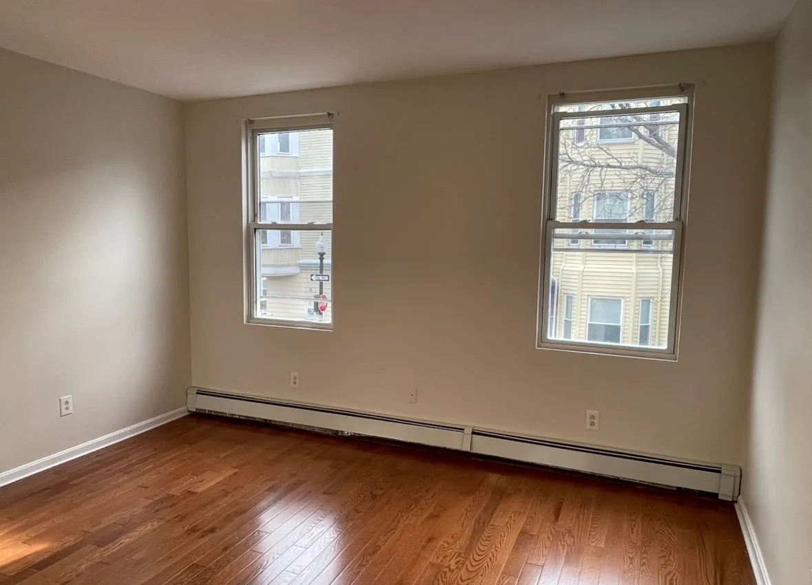 2 bed, 1 bath apartment for rent at 75 Putnam St Unit 1-1, Eagle Hill — photo 36 of 42