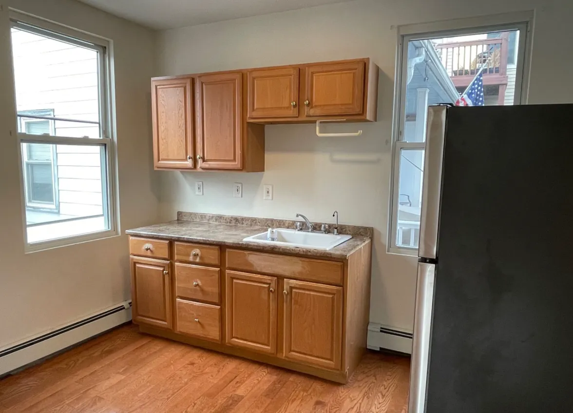 2 bed, 1 bath apartment for rent at 75 Putnam St Unit 1A, Eagle Hill — photo 57 of 72