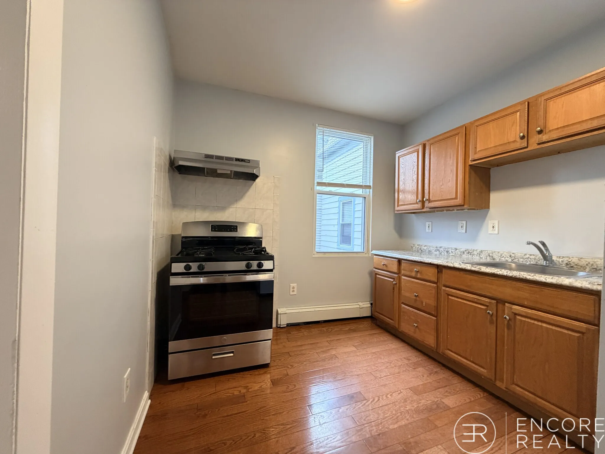 2 bed, 1 bath apartment for rent at 75 Putnam St Unit 1A, Eagle Hill — photo 15 of 72