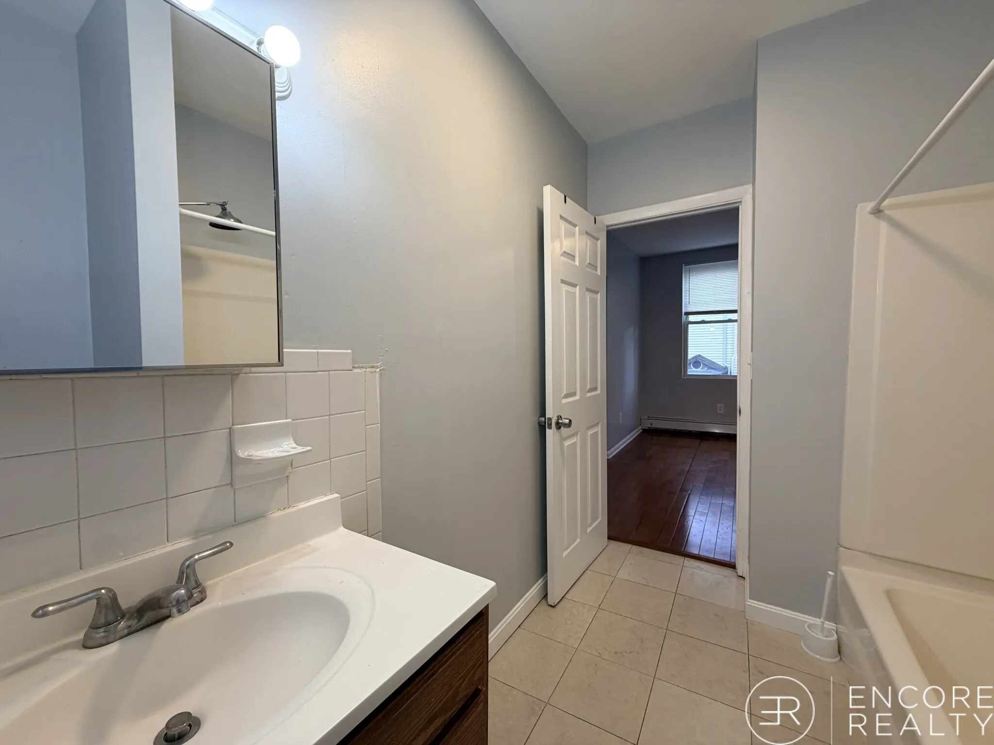 2 bed, 1 bath apartment for rent at 75 Putnam St Unit 1A, Eagle Hill — photo 22 of 72