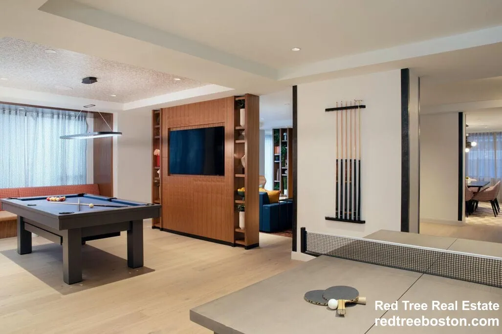 3 bed, 2 bath apartment for rent at 75 Saint Alphonsus St Unit 707, Mission Hill — photo 3 of 34