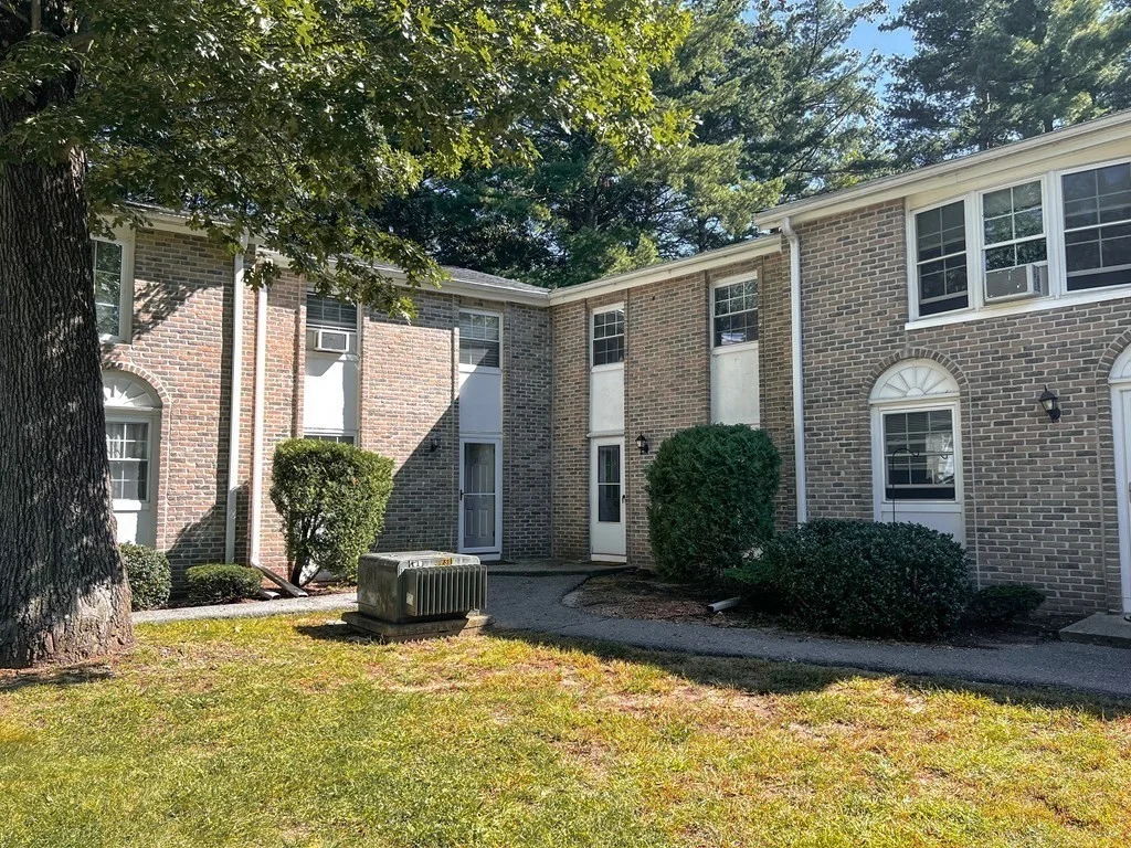 2 bed, 1 bath apartment for rent at 75 Sandy Pond Rd Unit 22, Ayer — photo 6 of 28