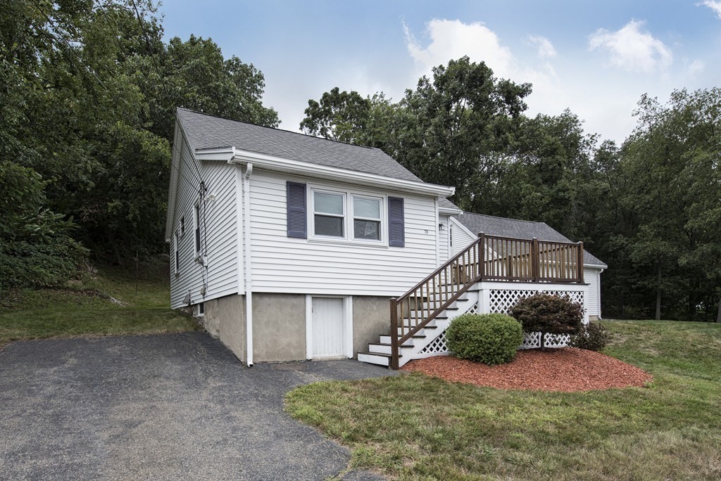1 bed, 1 bath apartment for rent at 75 Saugus Ave Unit 1, Saugus — photo 11 of 11