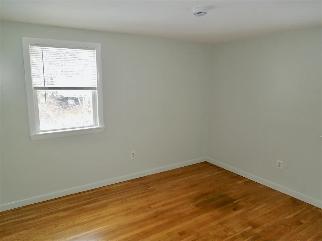 2 bed, 1 bath apartment for rent at 75 Seven Hills Rd, Plymouth — photo 6 of 9