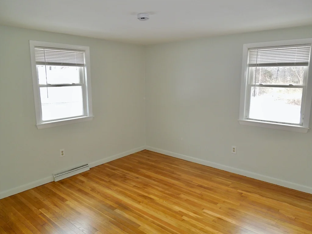 2 bed, 1 bath apartment for rent at 75 Seven Hills Rd, Plymouth — photo 8 of 9