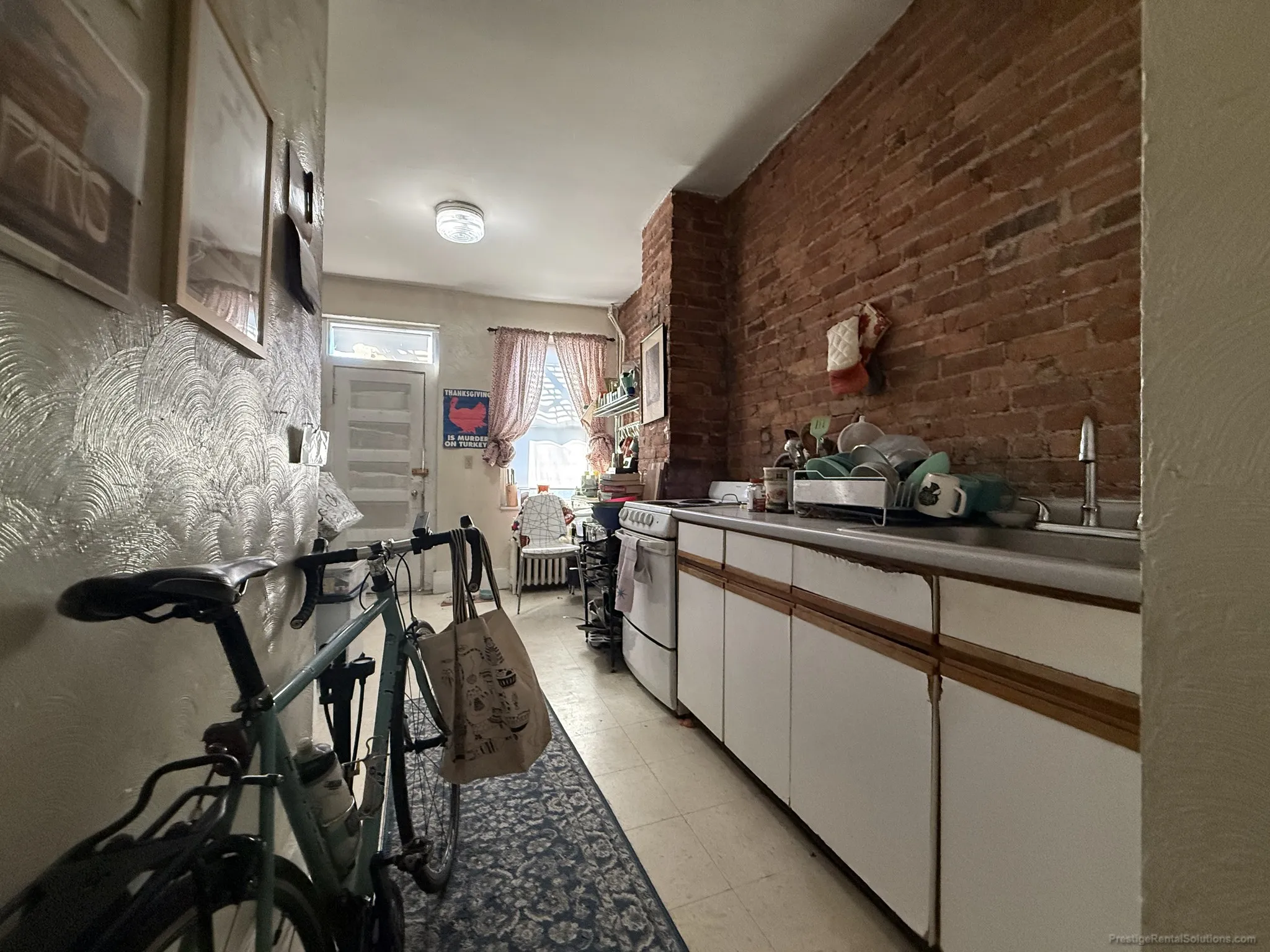 1 bed, 1 bath apartment for rent at 75 South Huntington Ave Unit 4, Jamaica Plain — photo 6 of 12